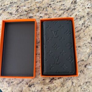 Louis Vuitton Black monogram, iPhone 14 Pro Max wallet Case